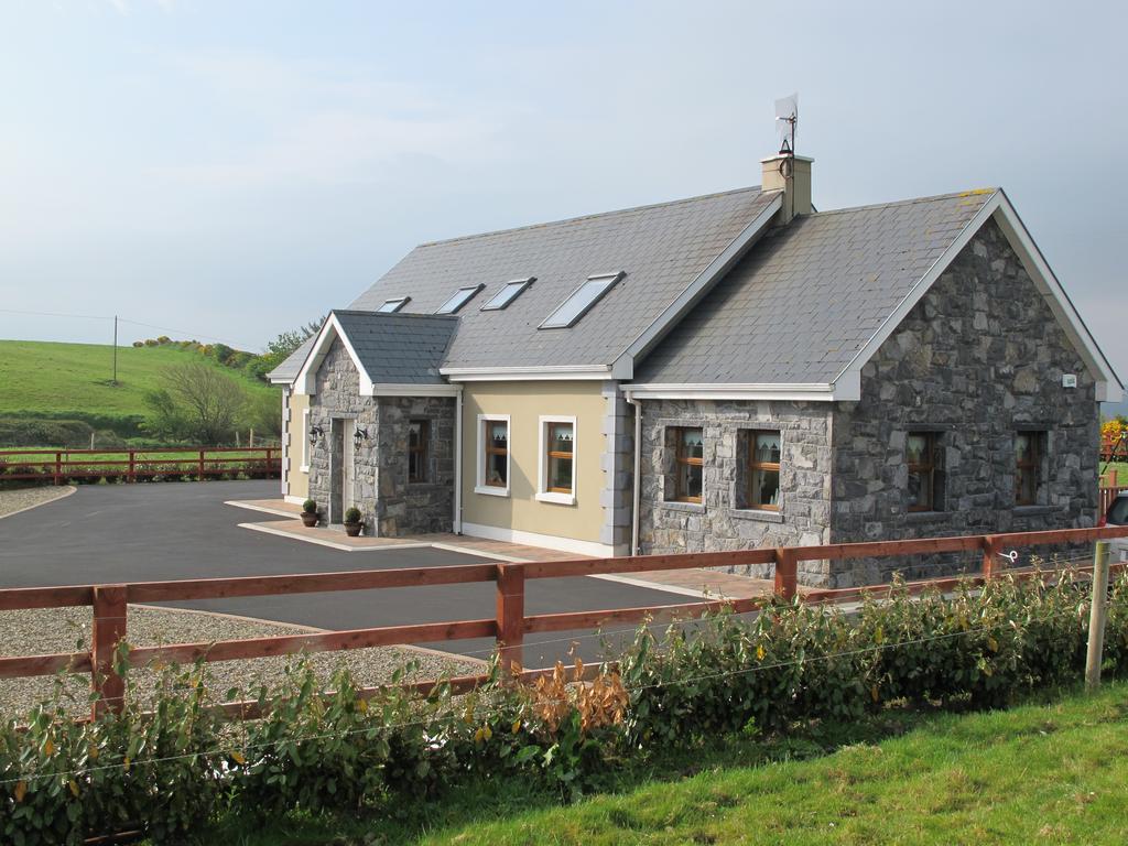 O'Learys Lodge Дулин Экстерьер фото